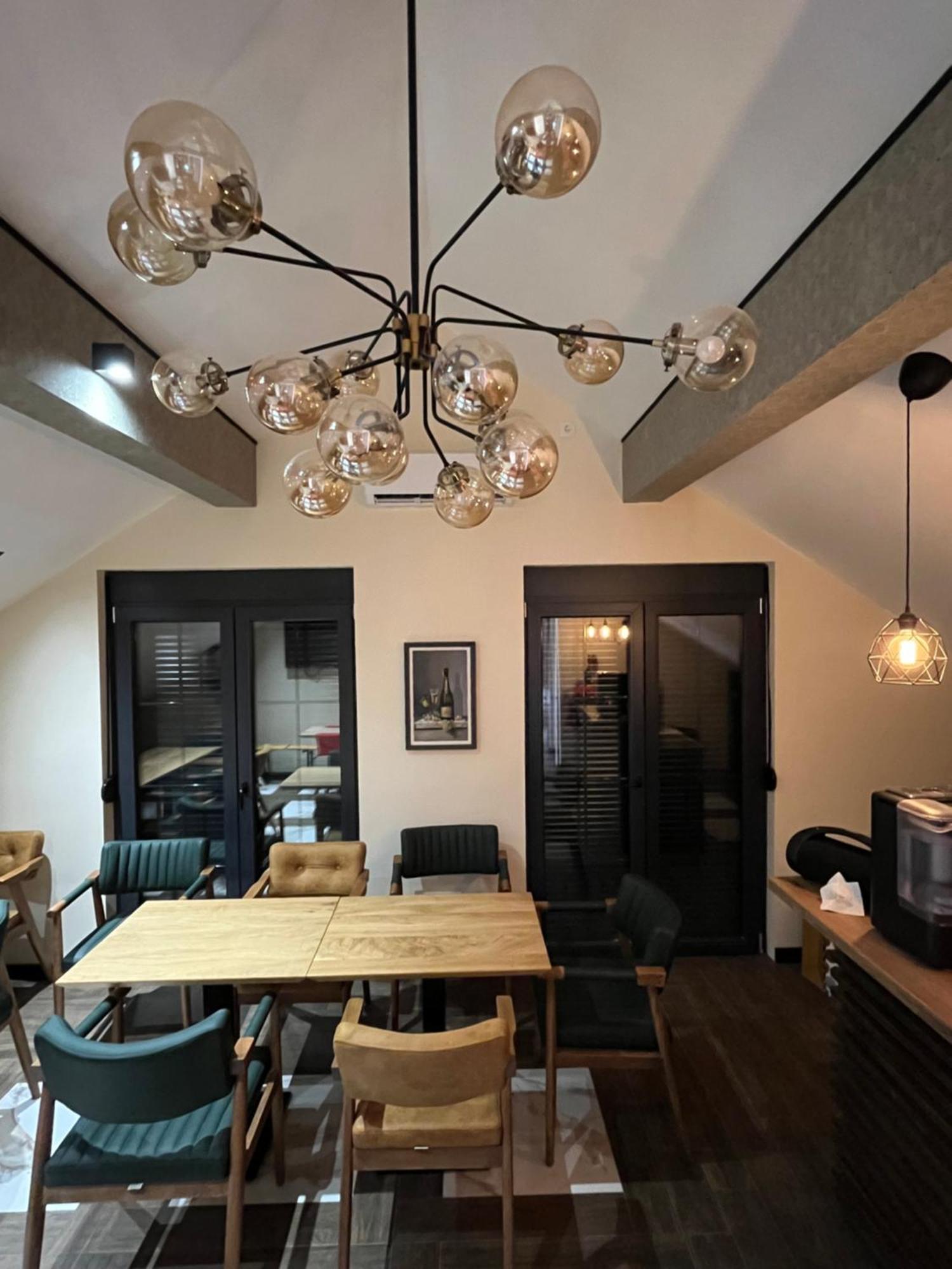 La Roue Hotel Vrsac Ngoại thất bức ảnh