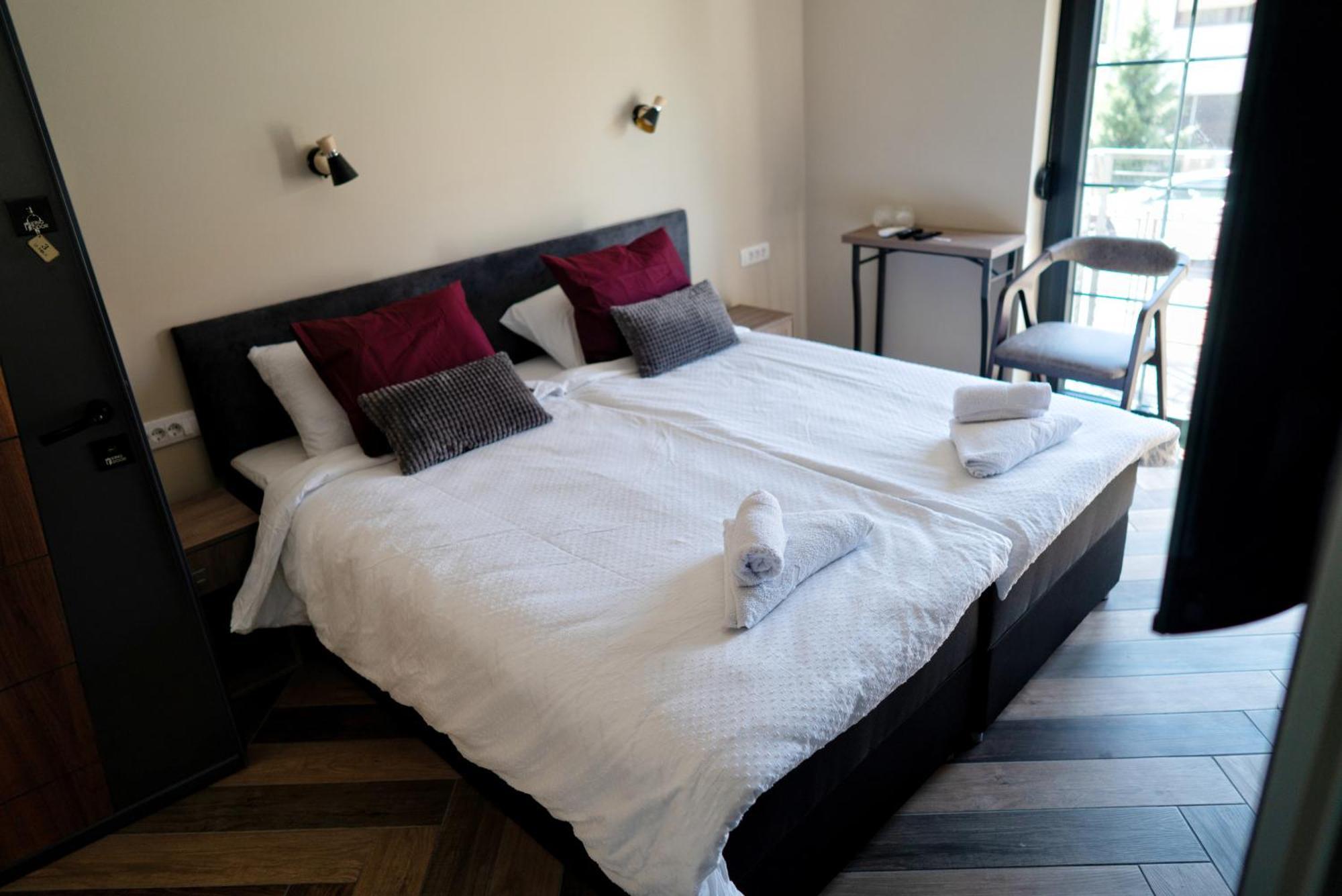 La Roue Hotel Vrsac Ngoại thất bức ảnh