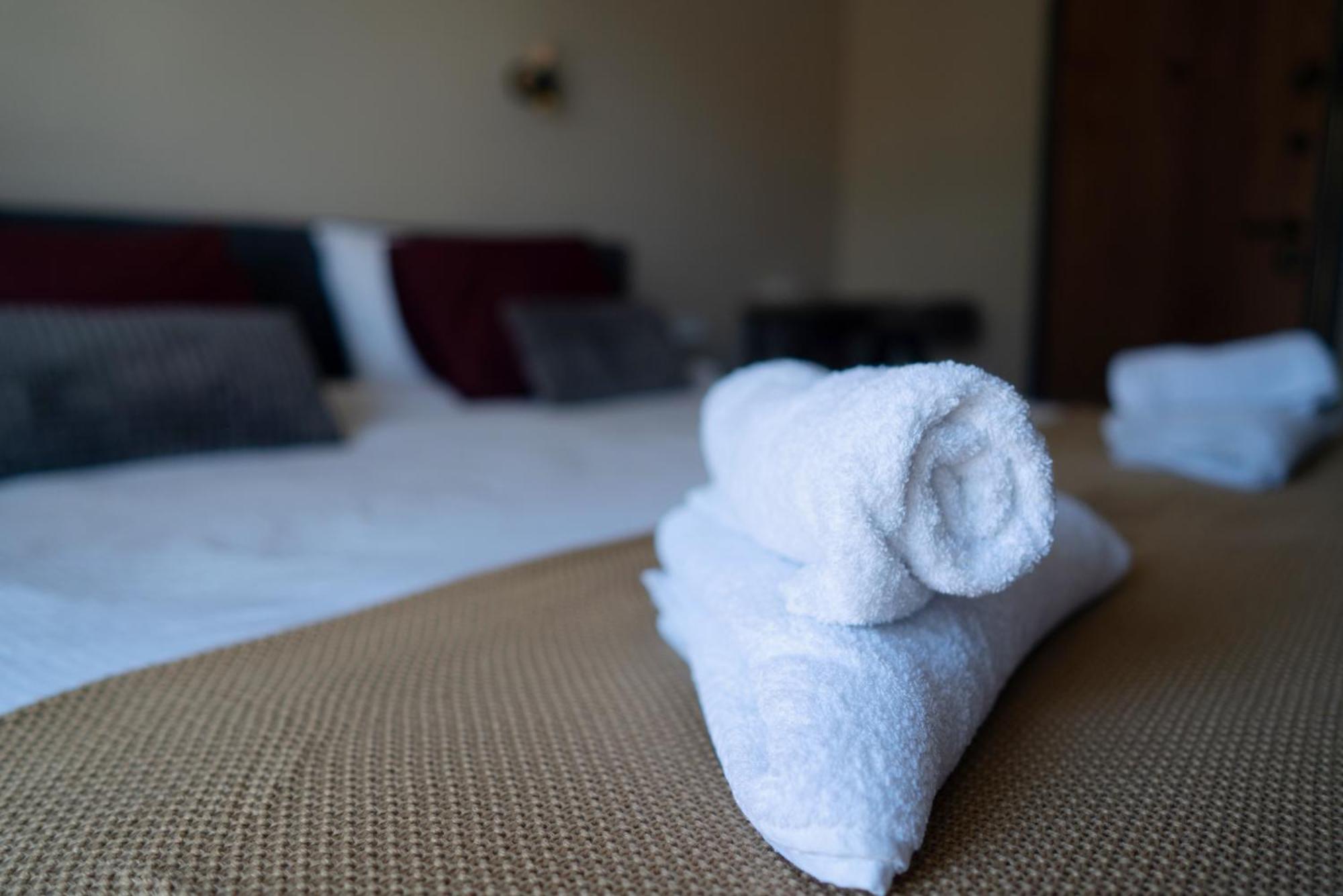 La Roue Hotel Vrsac Ngoại thất bức ảnh